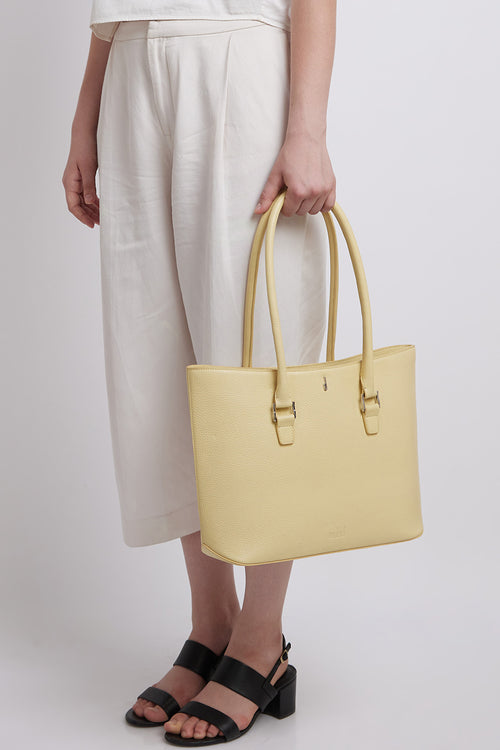 Elizabeth Pebble Buttercream Tote Bag