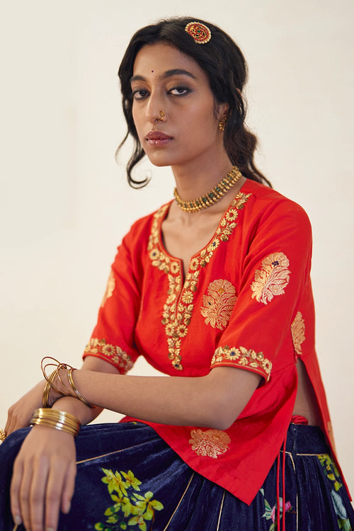 Laal Syahi Makhmal Lehenga Set