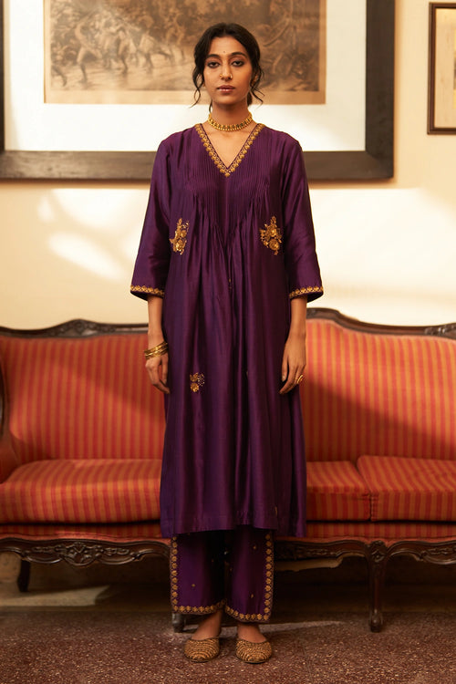 Rani Jamuni Sunahri Pleated Kurta Set