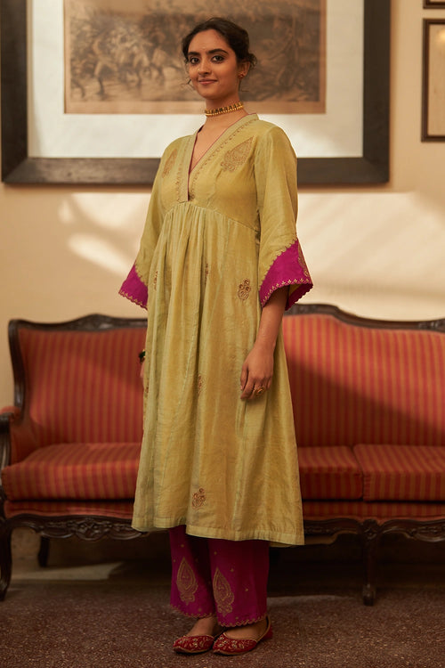 Pista Jamuni Rani Kurta Set