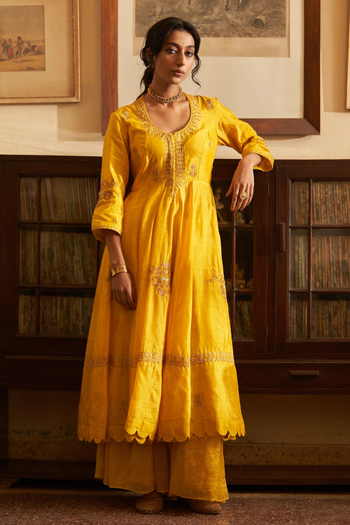 Sunahri Dhoop Kali Kurta Set