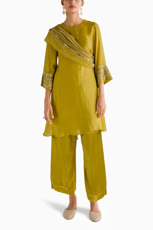 Embroidered Anti Fit Kurta Set