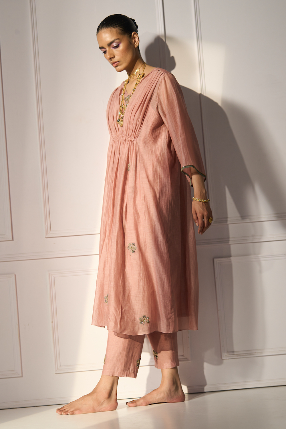 Pink Kashni Kaftaan set