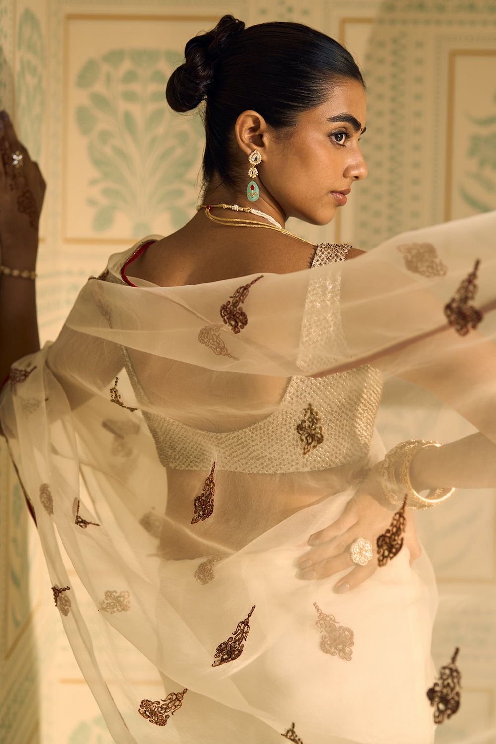 White Chavi Sari