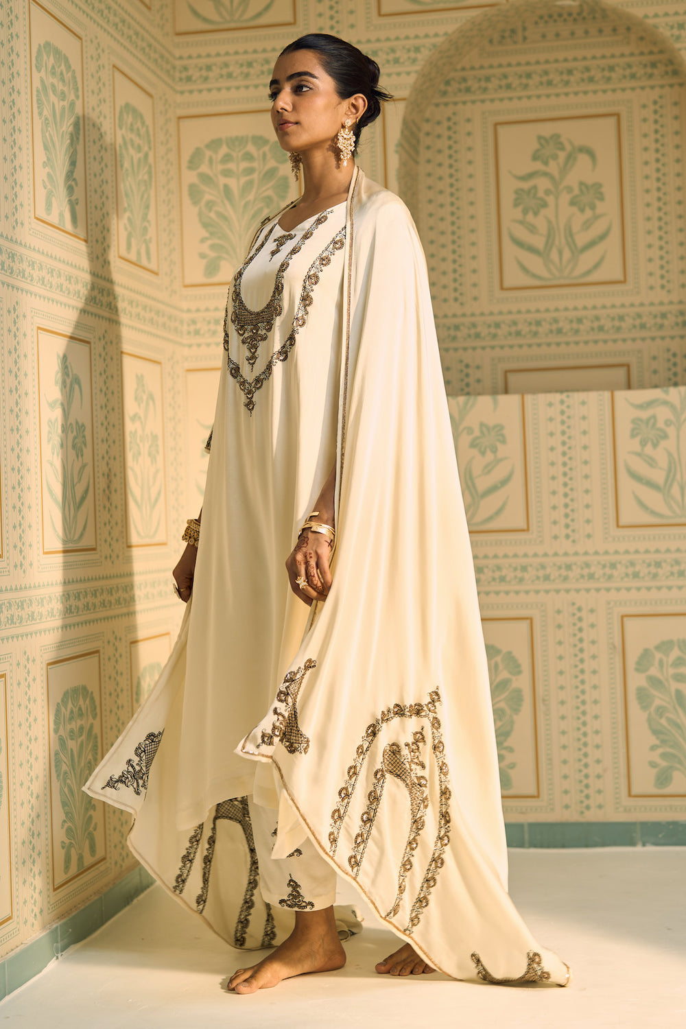 White Anya Dupatta