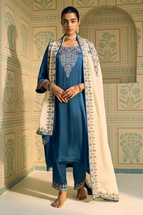 White Isha Dupatta