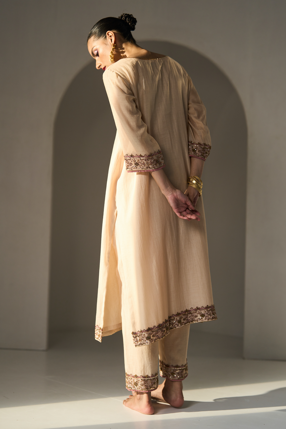 Cream Pavit Kurta Set