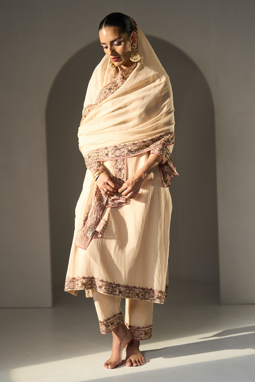 Cream Pavit Dupatta