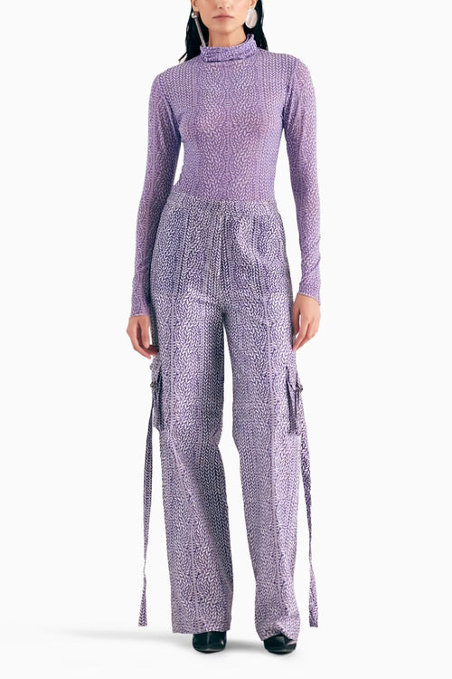 2D Knit Print Mesh Top With Denim Cargo Pants
