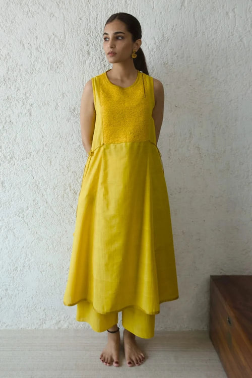 Sunflower Eyelet Scrunchy Shift Tunic