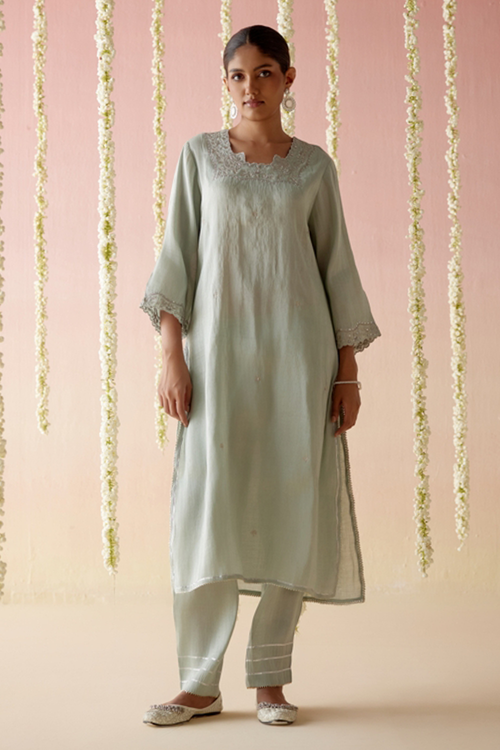 Mint Daisy Tissue Kurta with Narrow Pants