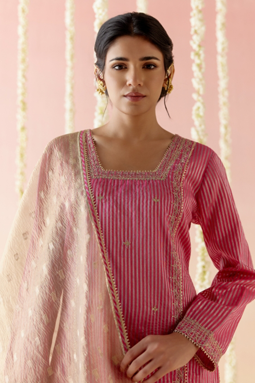 Fuchsia Rose Tissue Kurta with Narrow Pants