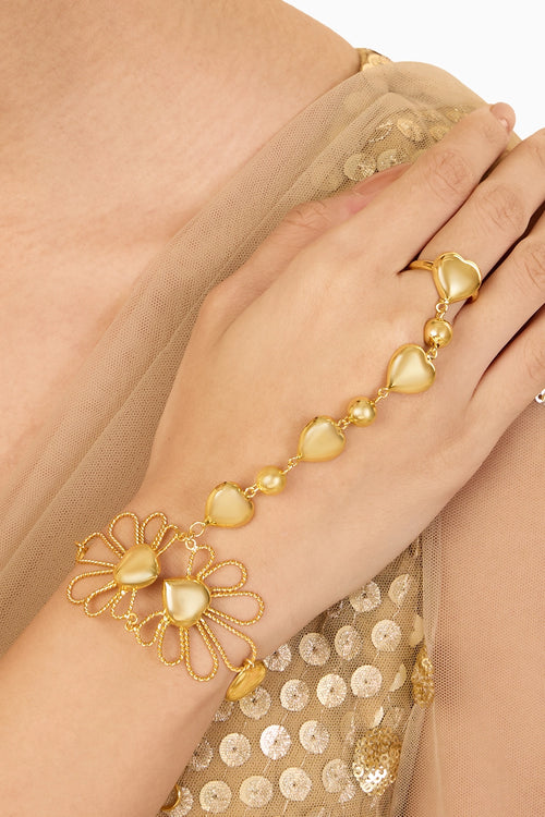 Gulabo Heart Hand Harness