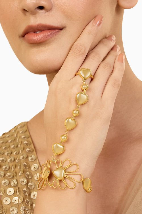 Gulabo Heart Hand Harness