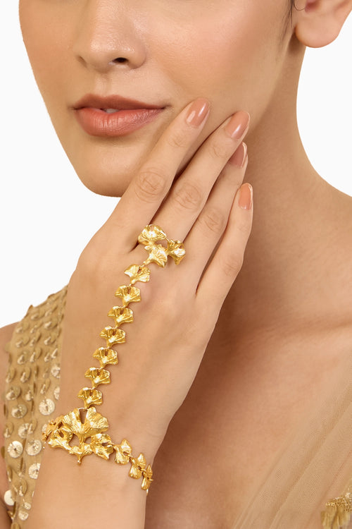 Gulabo Lotus Hand Harness