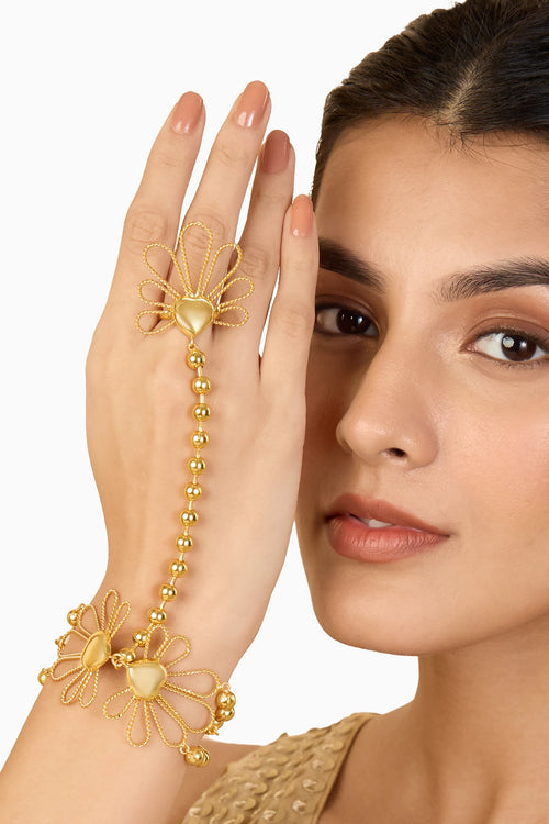 Gulabo Petal Hand Harness