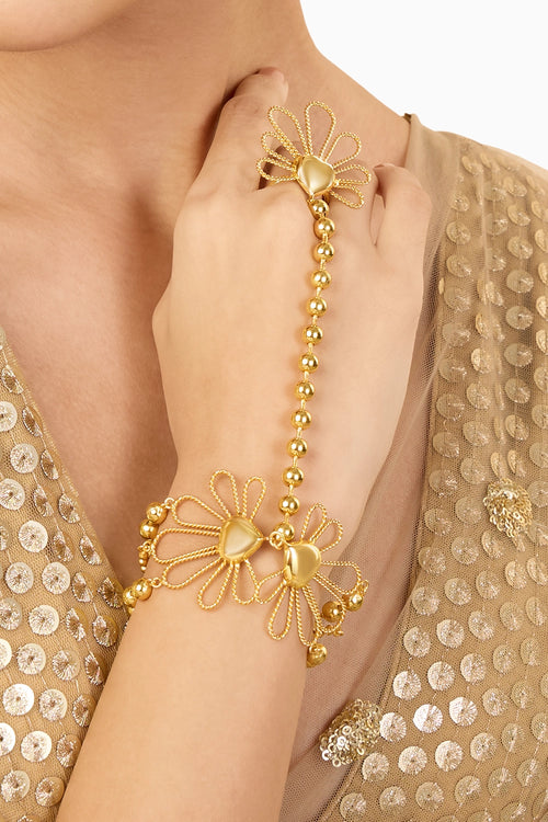 Gulabo Petal Hand Harness