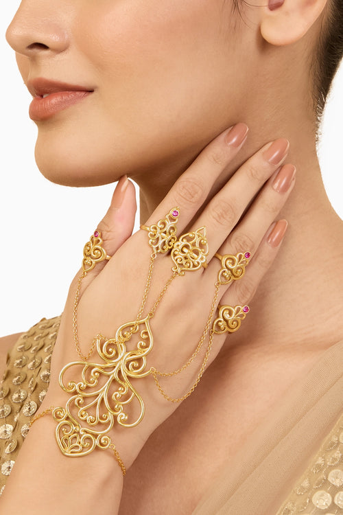 Gulabo Royal Hand Harness