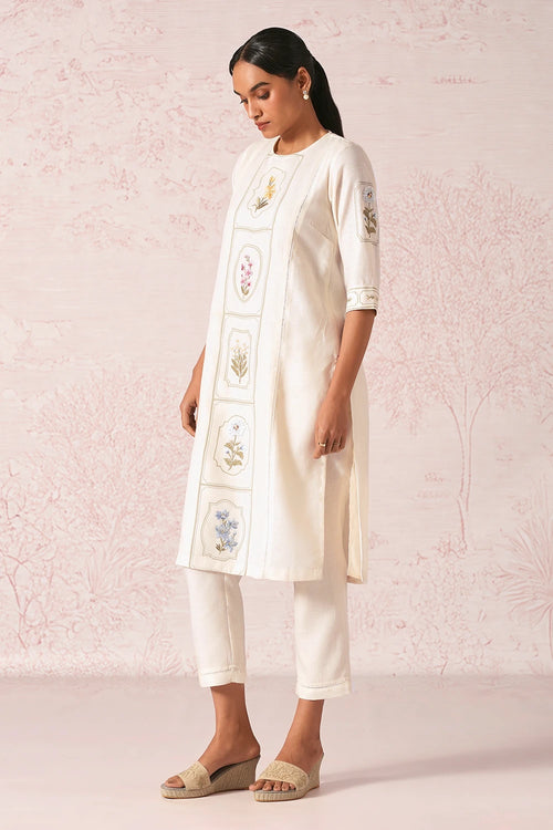 Garden Gallery Off White Aria Kurta And Pant Set