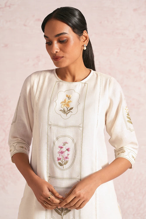 Garden Gallery Off White Aria Kurta And Pant Set