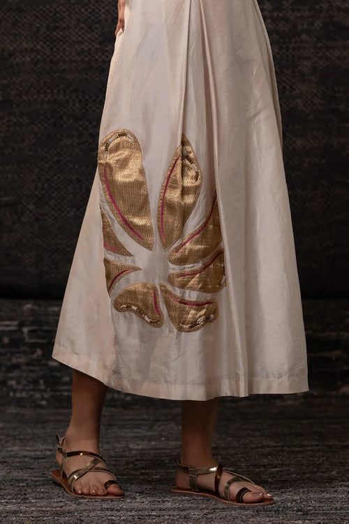 Gulnaar Ivory Floral Pleated Dress