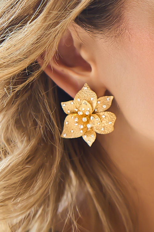 Lava textured 3D Oriental Lilies Diamond Studs
