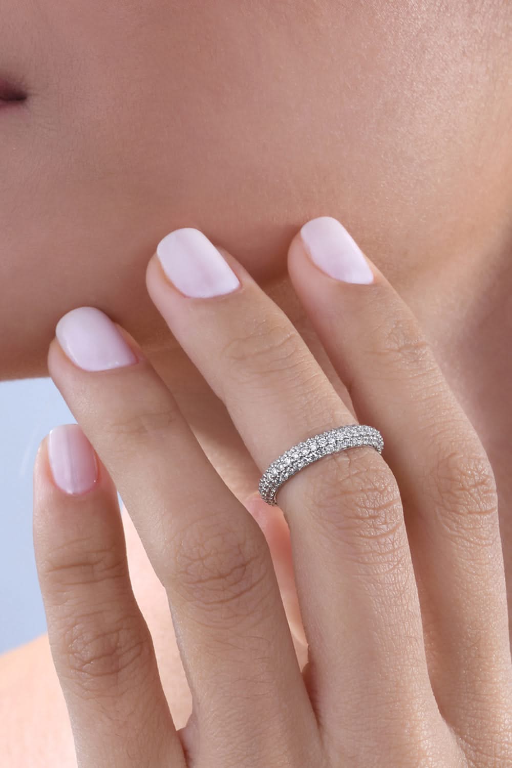 Classic 18KT Gold Diamond Stackable Midi Ring