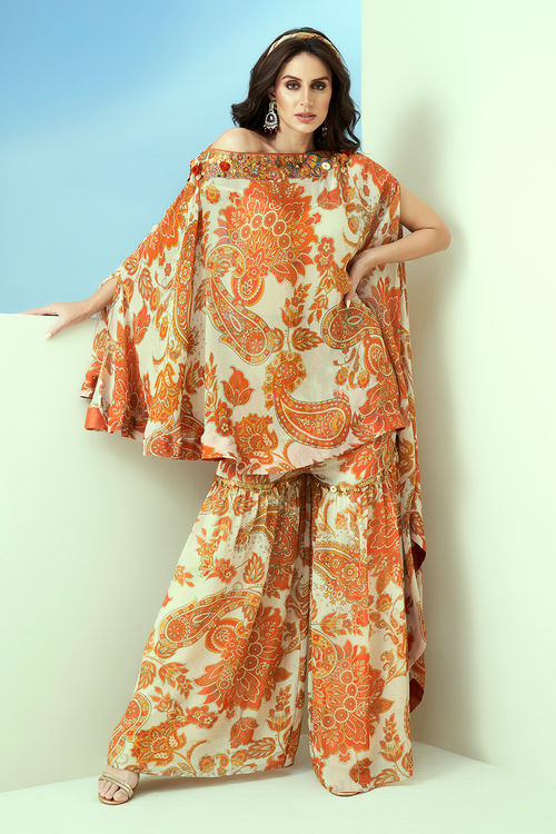Embellished Neck Kaftan Set