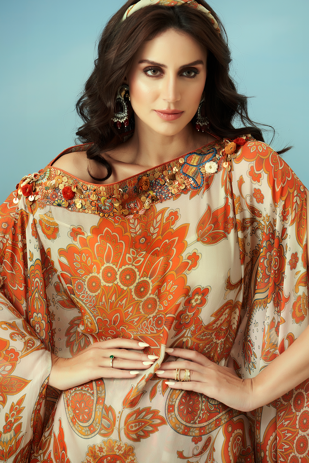 Embellished Neck Kaftan Set