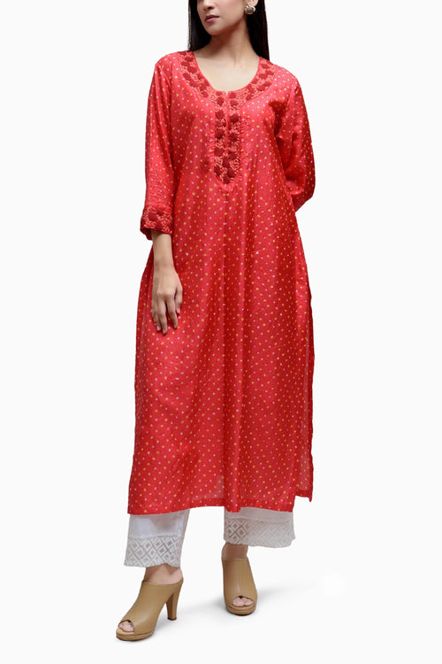 Bandhani Kurta With French Knot