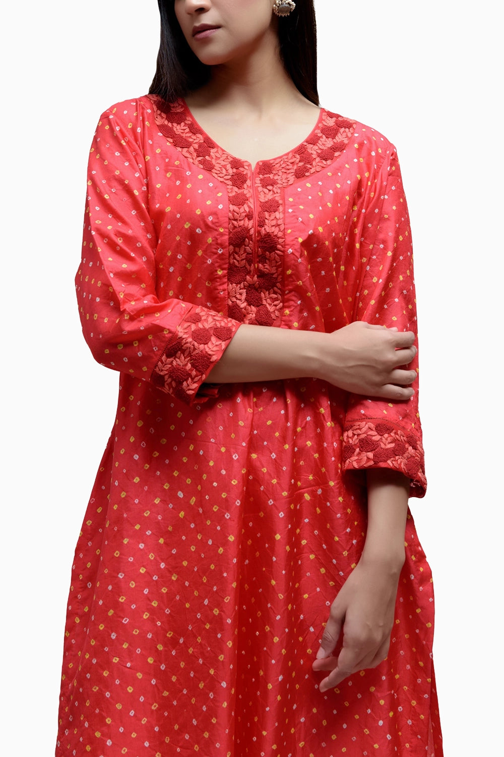 Bandhani Kurta With French Knot