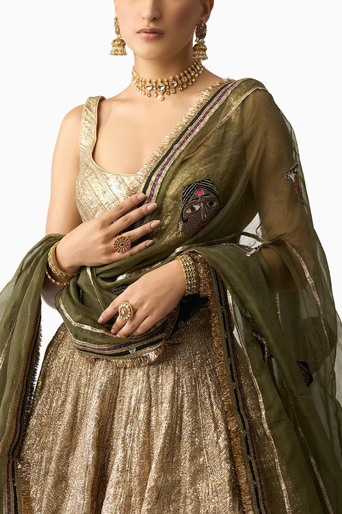 Hara Katputli Dupatta Chandi Lehenga Set