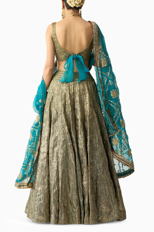 Ferhia Dupatta Ferozi Lehenga Set