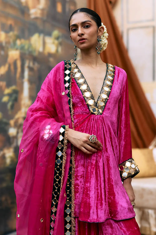 Gulaab Makhmal Khayal Suit
