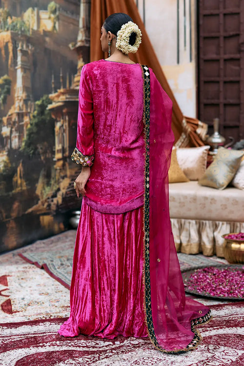 Gulaab Makhmal Khayal Suit