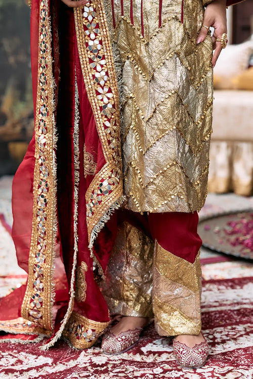 Suvarna Suit