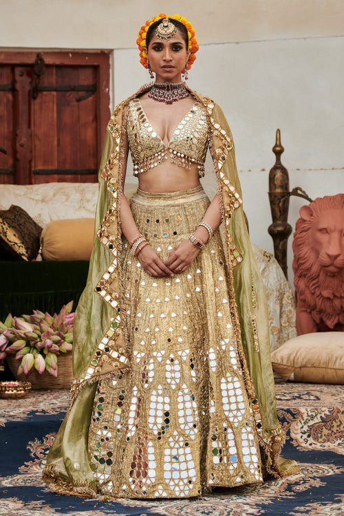 Chand Aayna Lehenga Set