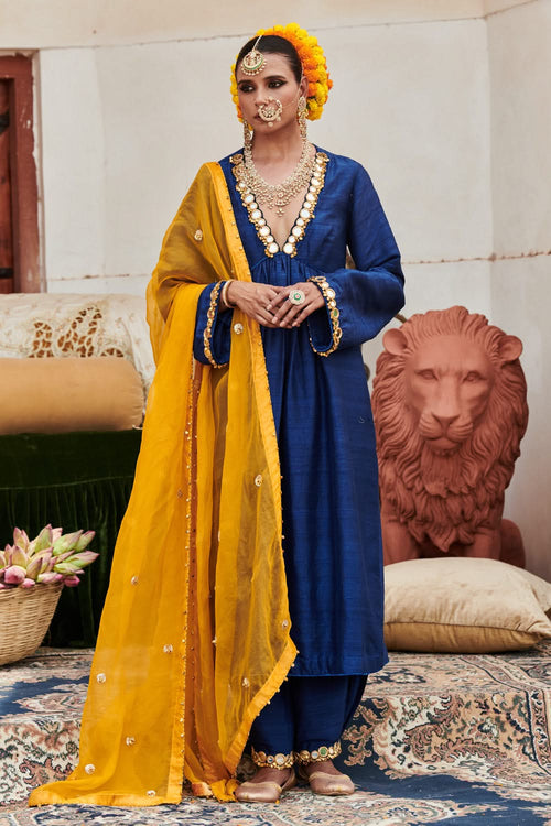 Shyama Suit