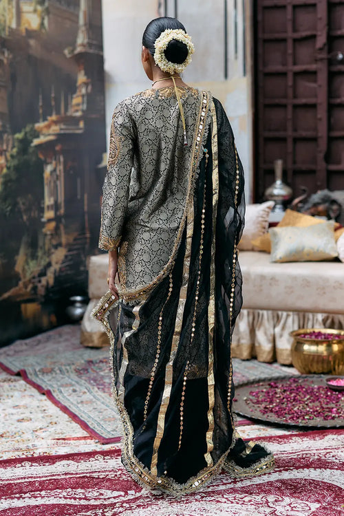Mrinmayi Suit