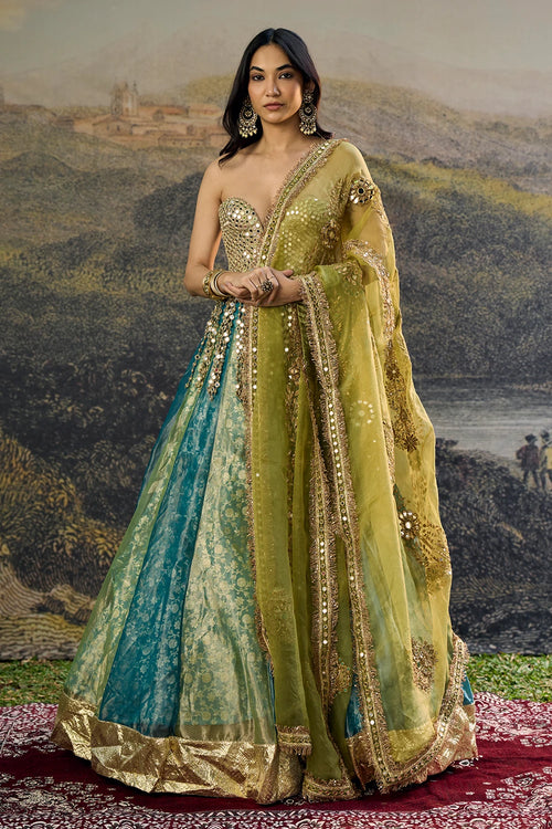 Myra Lehenga Set
