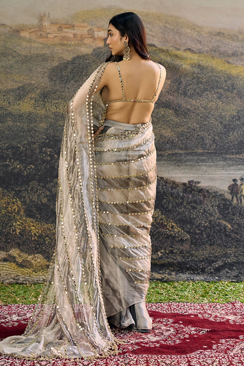 Avyra Saree Set