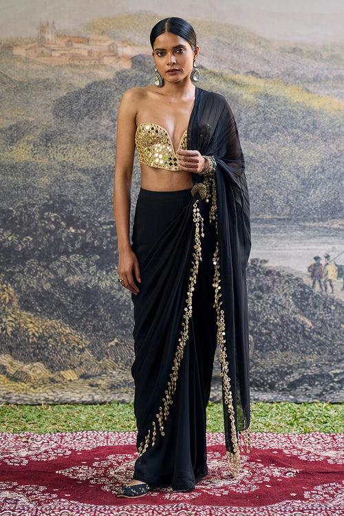 Shyama Mirror Pre-Draped Saree Set
