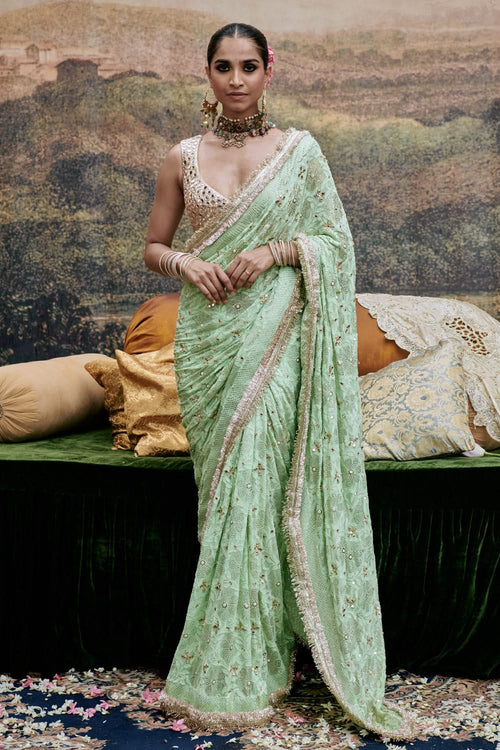 Naayaab Saree