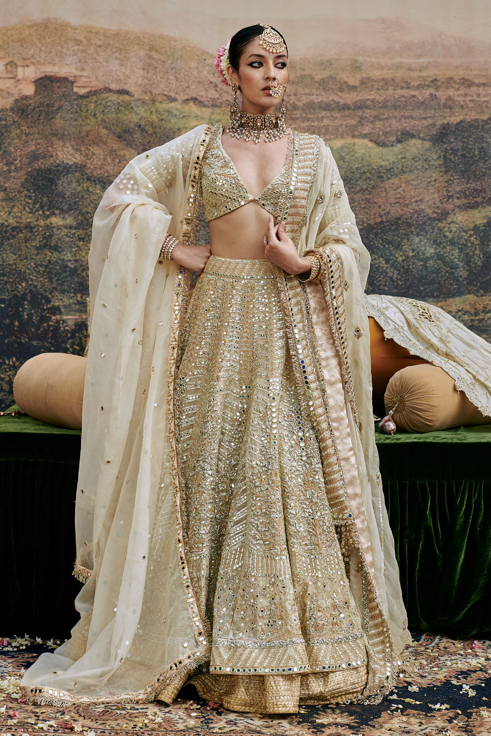 Shvet Afsana Lehenga Set