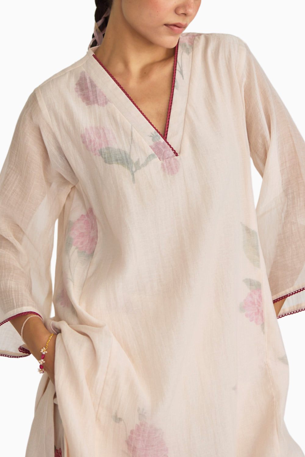 Ivory Dhalia Kurta Set