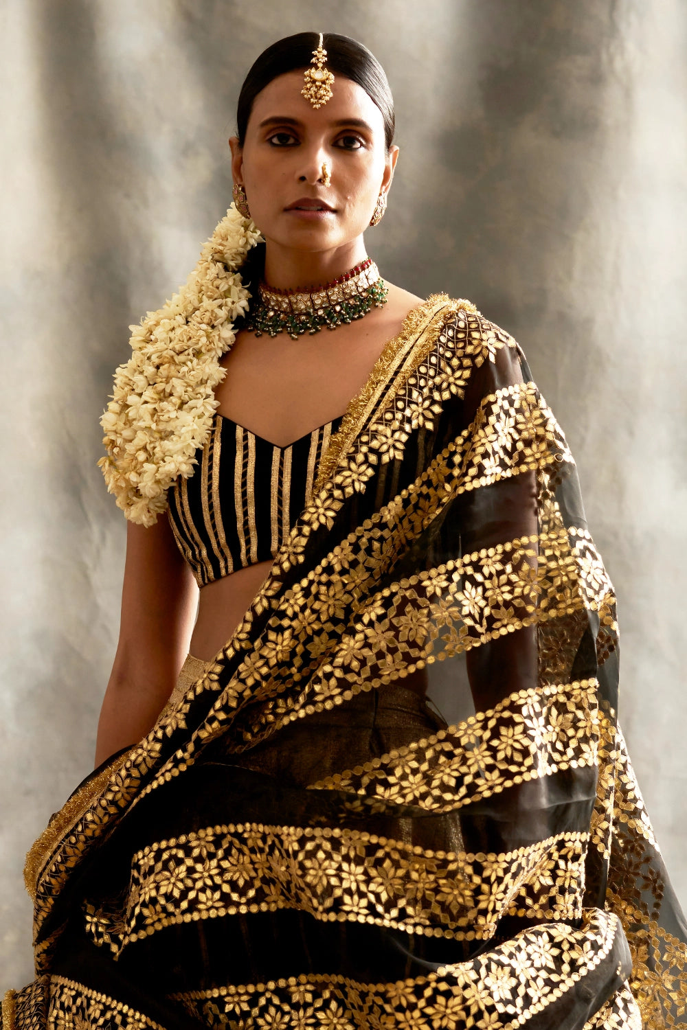Hara Meena Kumari Kalidaar Lehenga Set