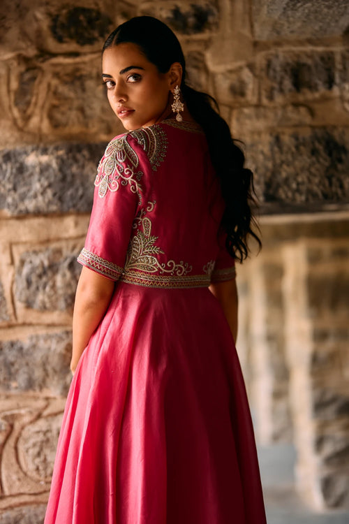 Owl Shoulder Drape Coral Kurta Set