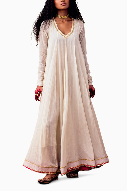 Gehna Off White Maxi Dress