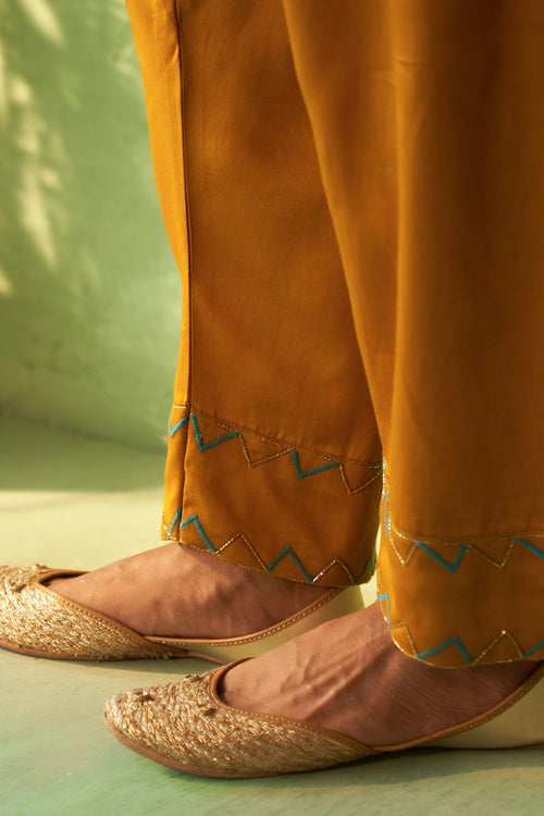 Kinaara Short Kurta Set