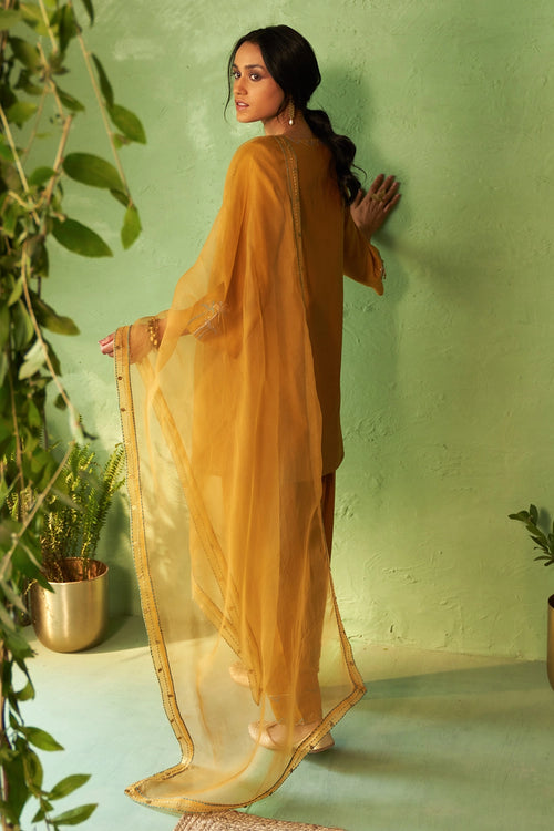 Kinaara Short Kurta Set